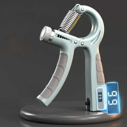 Hand grip bleu clair sur socle, éclairage néon, style futuriste.