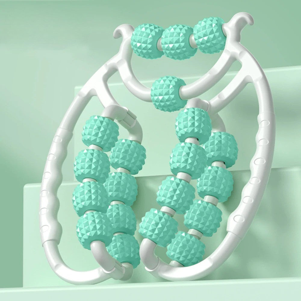 Rouleau de  Massage Vert présenté sur un fond vert uni.